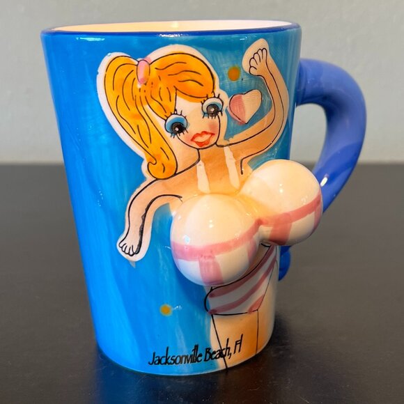 VINTAGE 3D Big Boobs Busty Babe Bikini Beach Bra Ceramic Mug ~ Blonde Ponytail - Picture 2 of 10